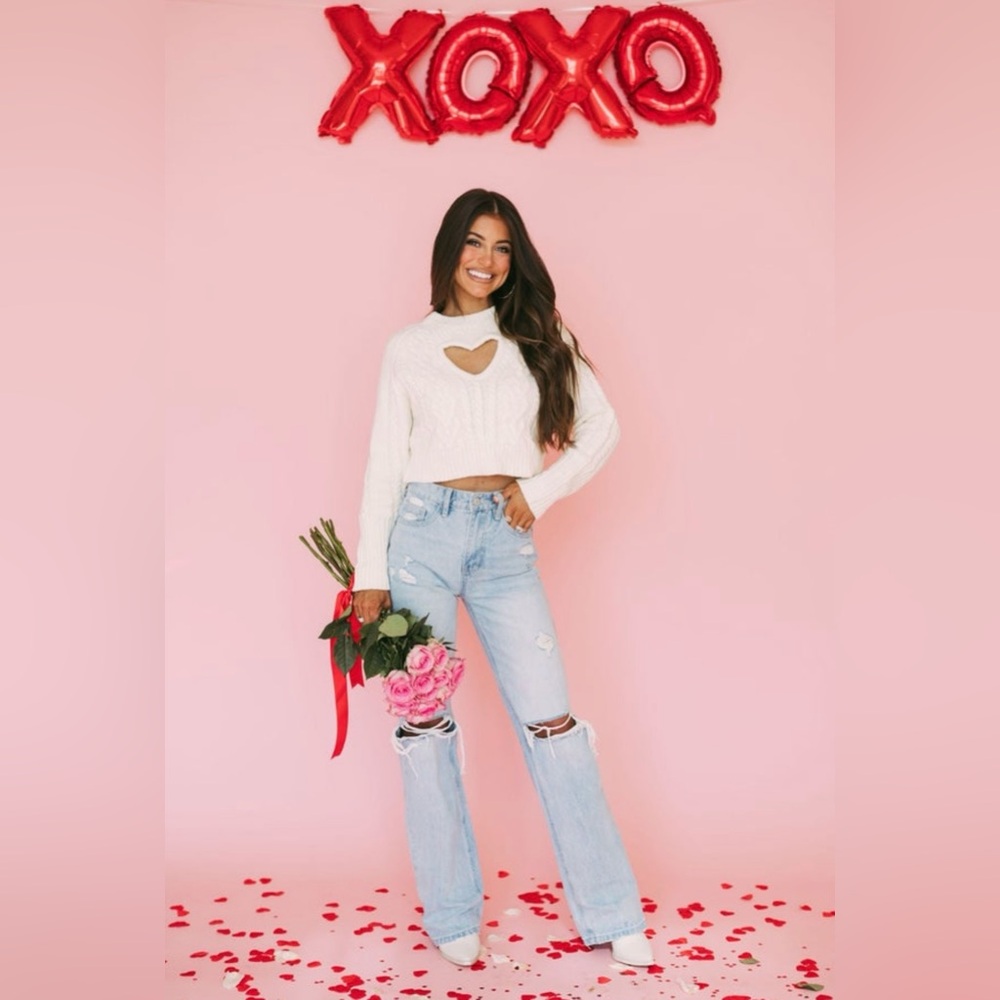 Like new, heart cut out semi cropped sweater